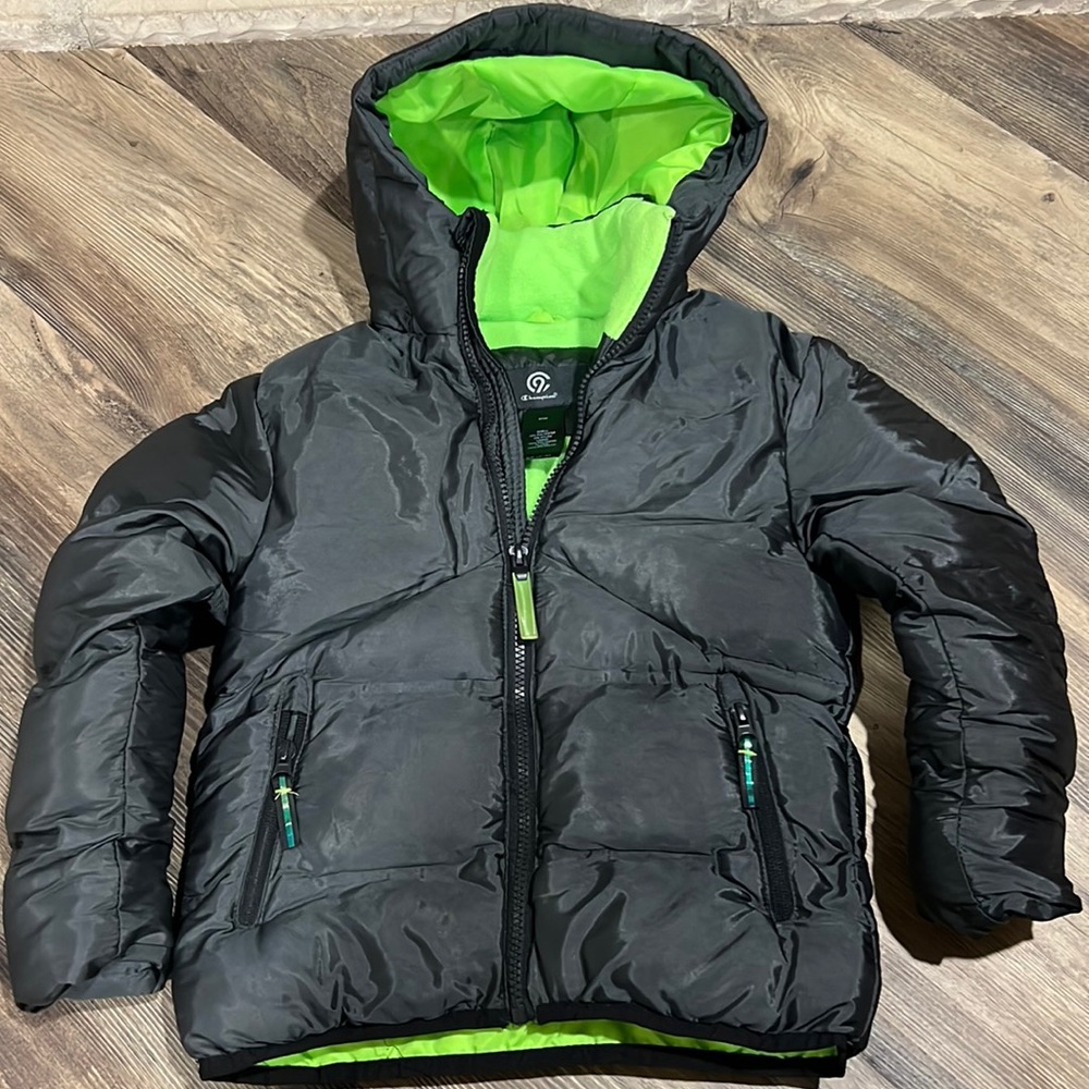Boys Champion winter jacket. Size 4/5
